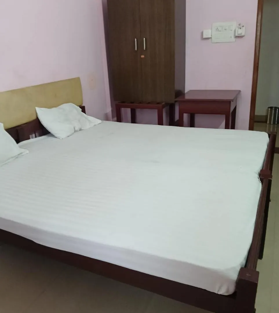 מלון Kochi Bright Residency
