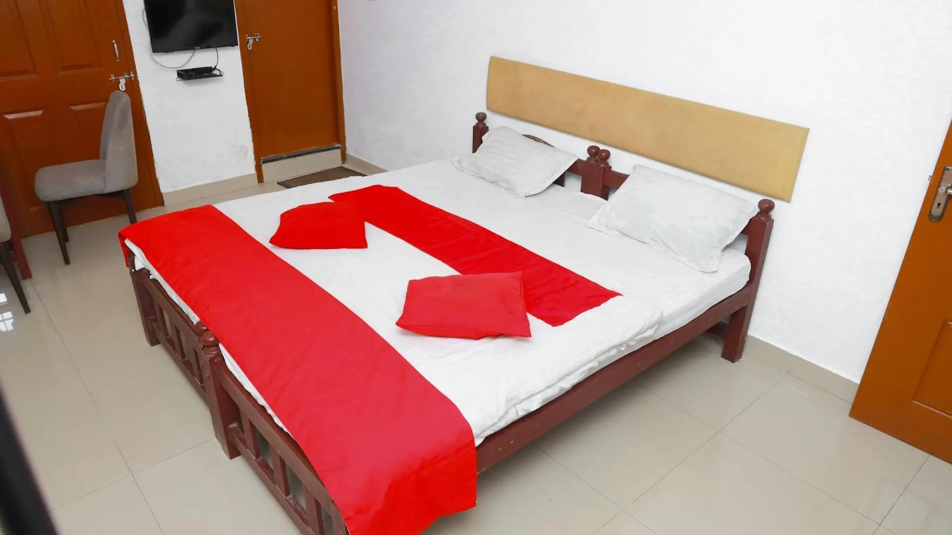 מלון Kochi Bright Residency